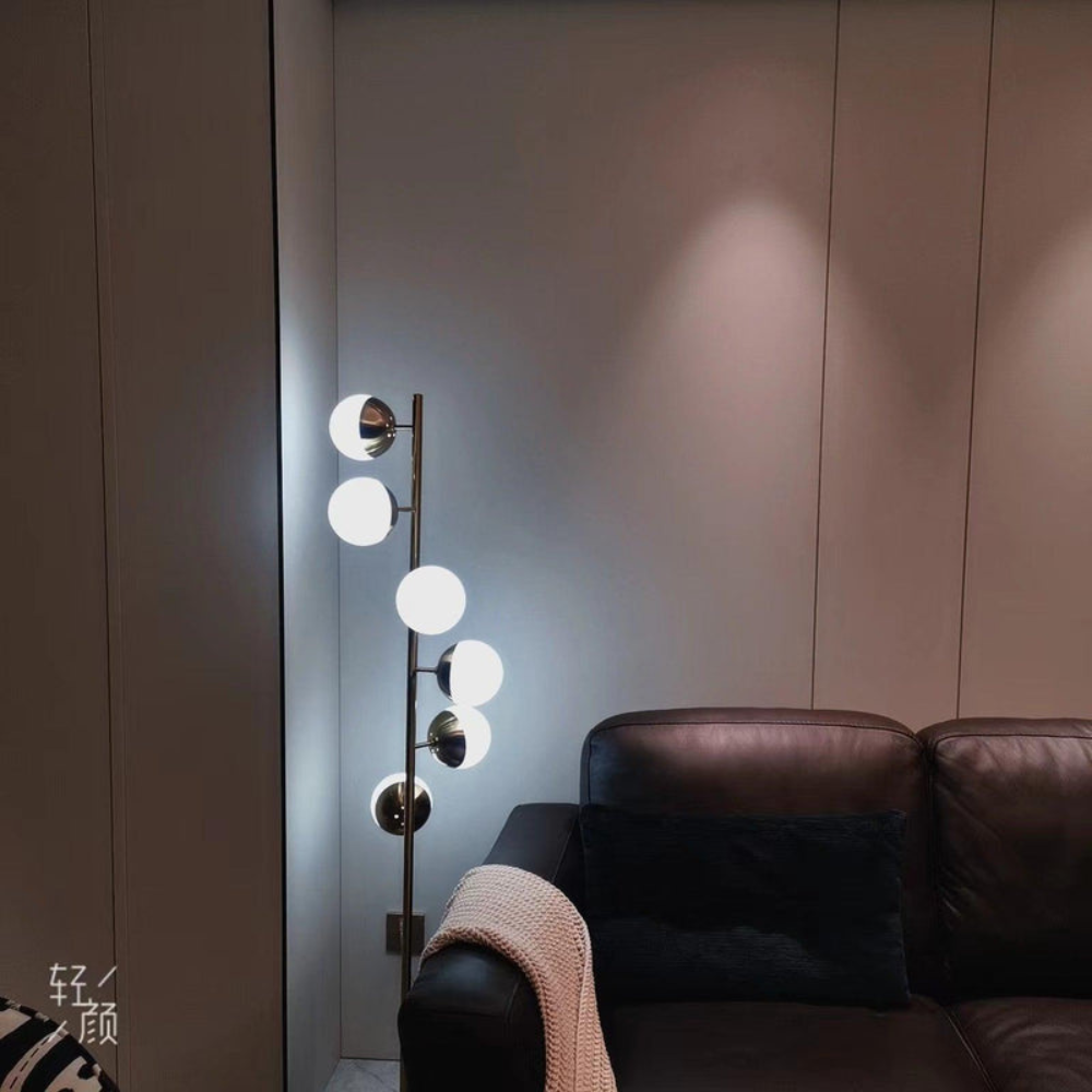 Flow Form Floor Lamp | Sculptural Design