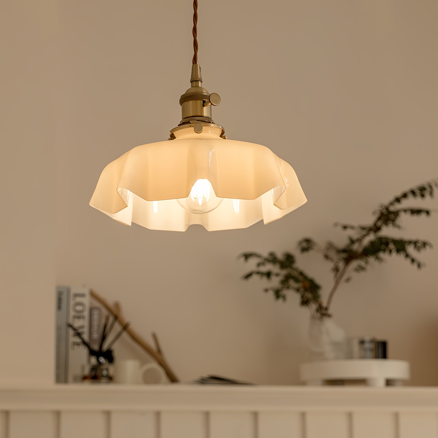 Pendant Light Scalloped | French Flower Ceiling Lamp