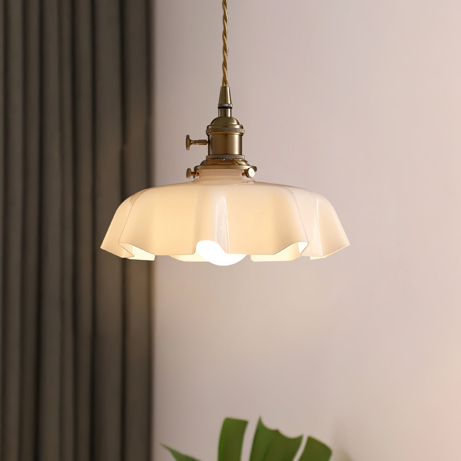 Pendant Light Scalloped | French Flower Ceiling Lamp
