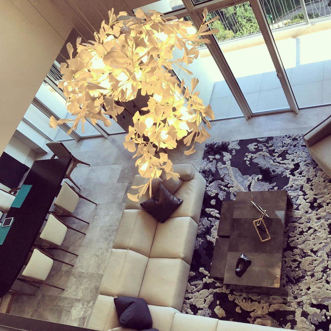 Chandelier Light | Ceiling Lamp with Leaf-Inspired Design
