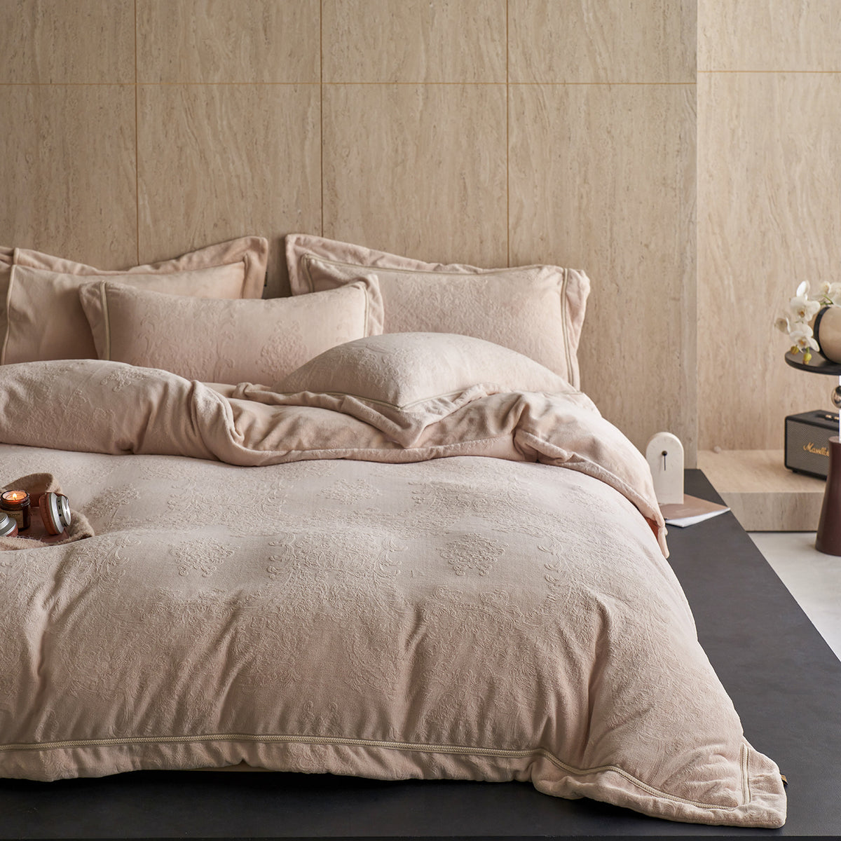 Textured Cotton Jacquard Bedding Set with Fine Cord Piping