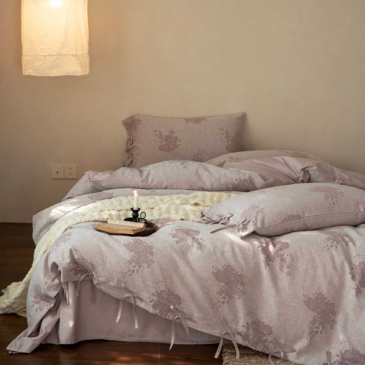 Bedding set made of linen look with floral jacquard weaving and decorative bows