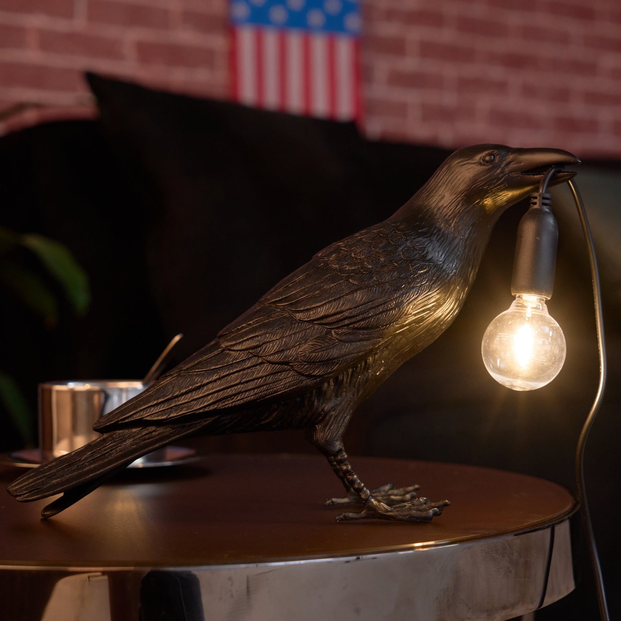 Table Lamp | Bird Design