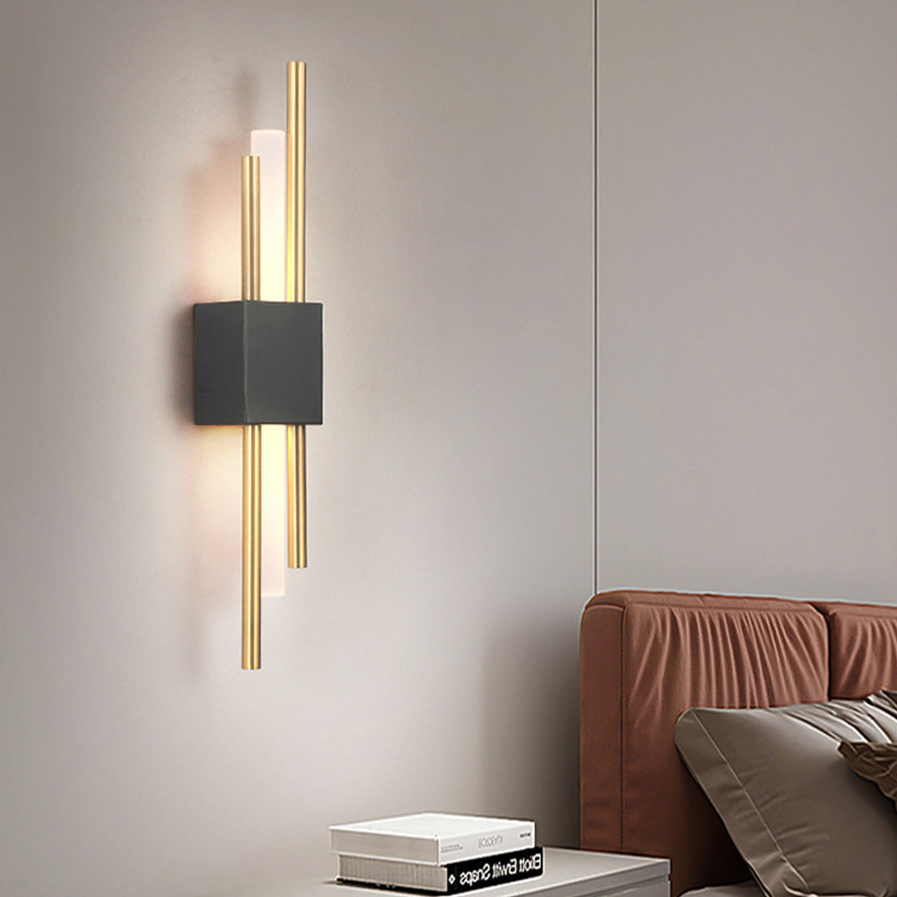 Wall Light | Vertical Linear Fixture