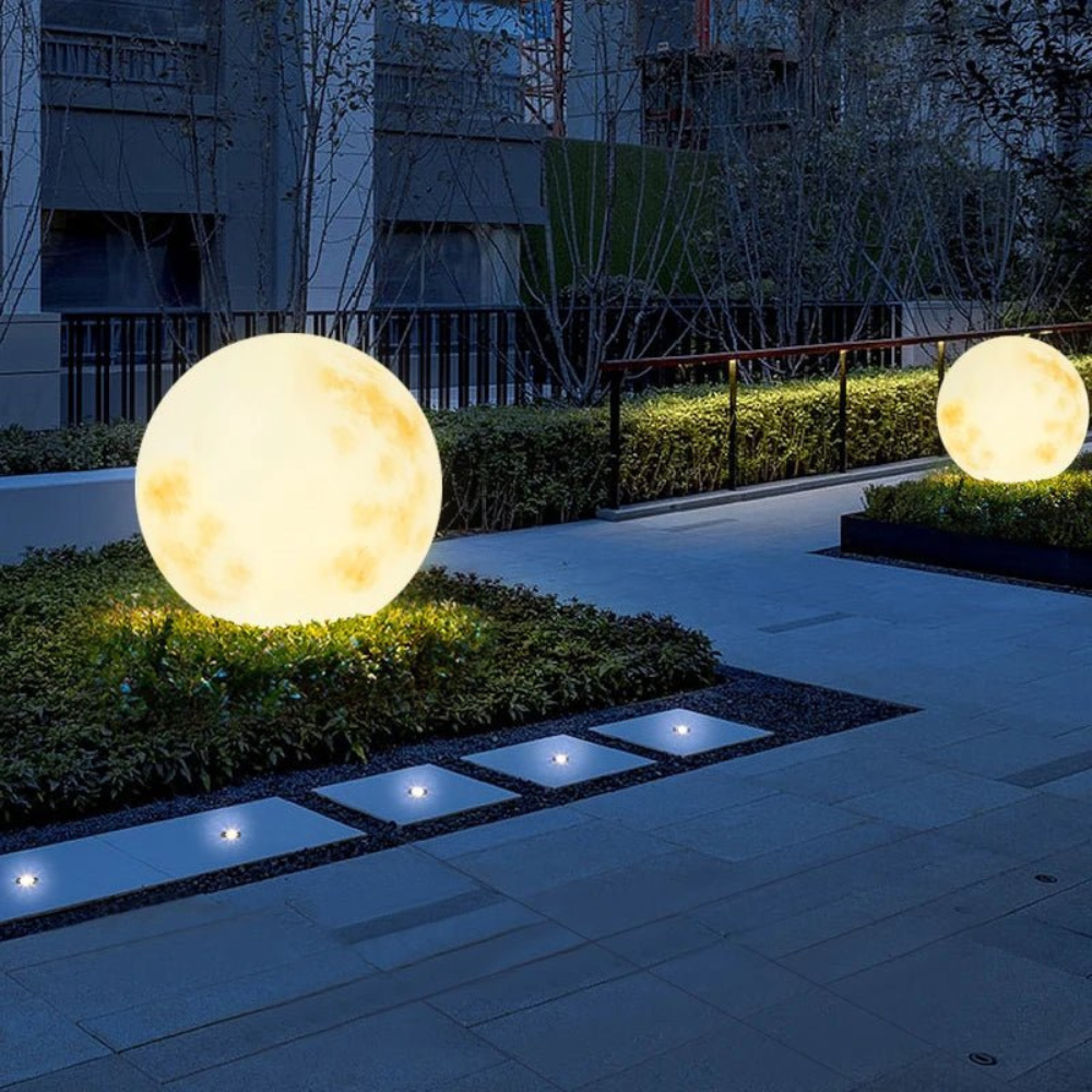 Garden Unique Outdoor Lamp | Moon Shaped Light Fixture