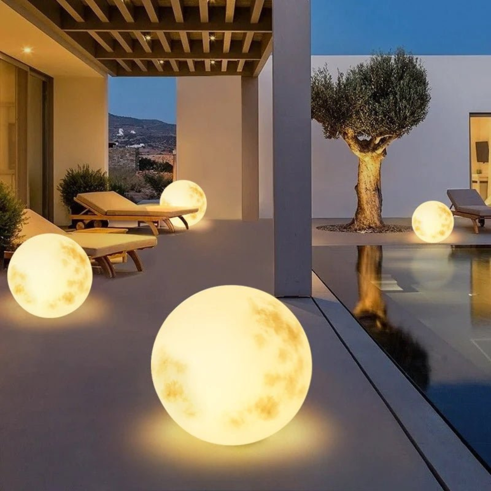 Garden Unique Outdoor Lamp | Moon Shaped Light Fixture