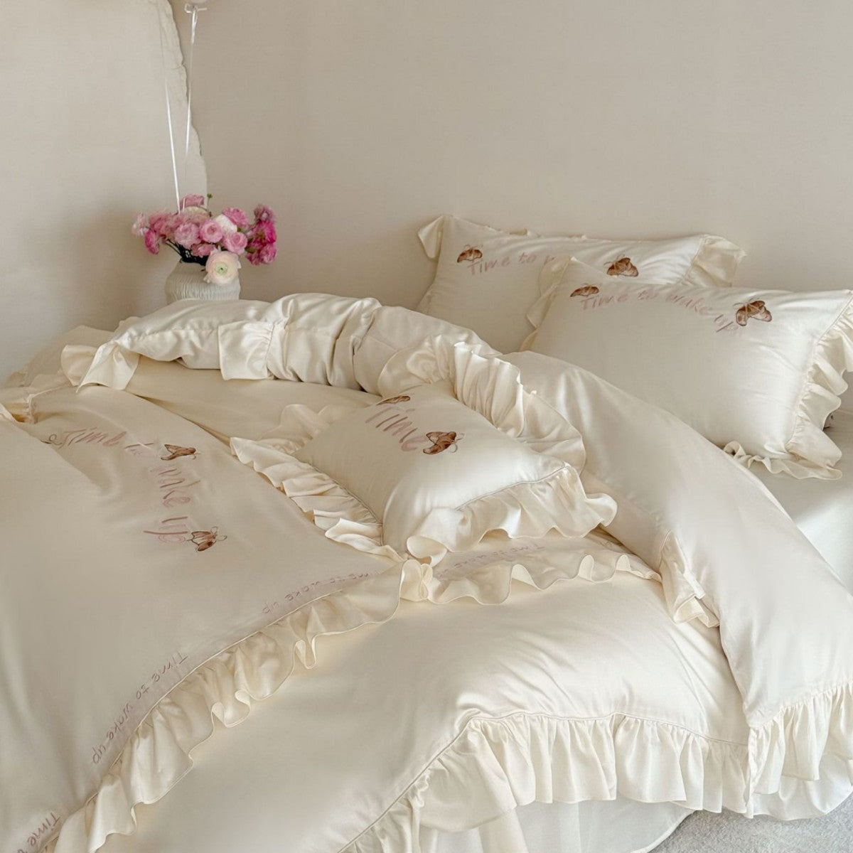Elegant Ruffled Duvet Cover Set with Embroidered Butterfly Motifs and Silky Shine Surface