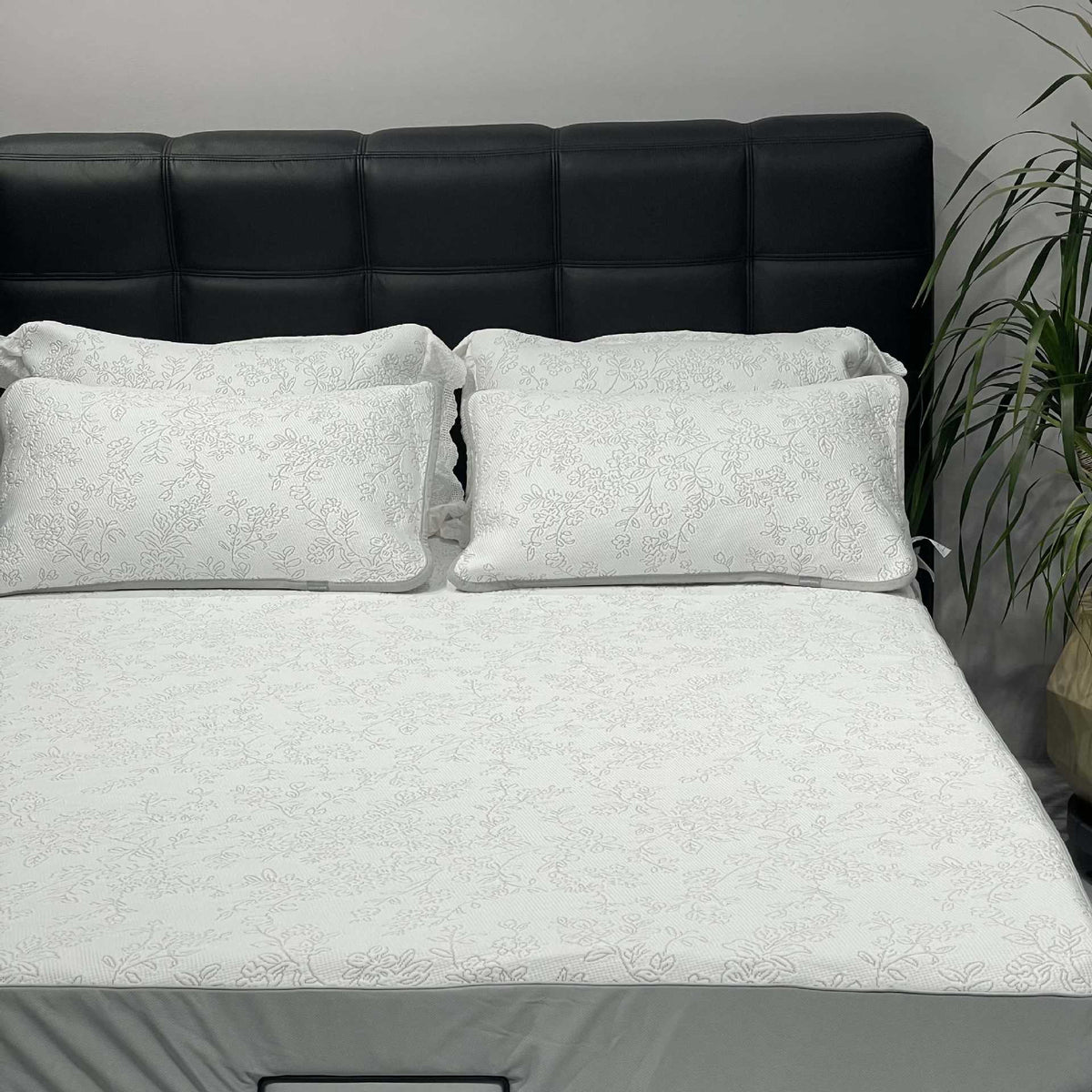 Quilted cotton bedspread set with honeycomb quilting, lace trim, and matching pillow covers