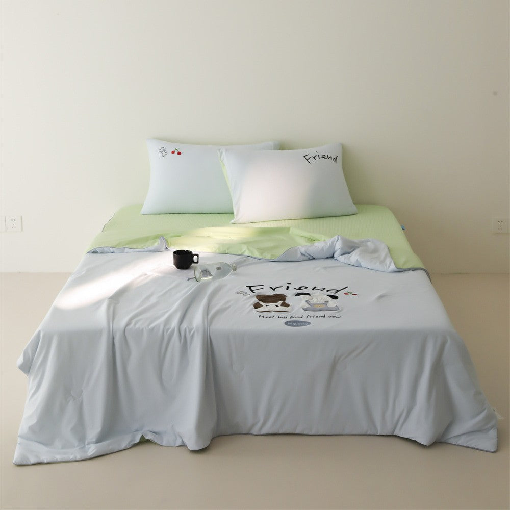 Bedding set made of cotton satin with minimalist panda print and extra soft fitted sheet
