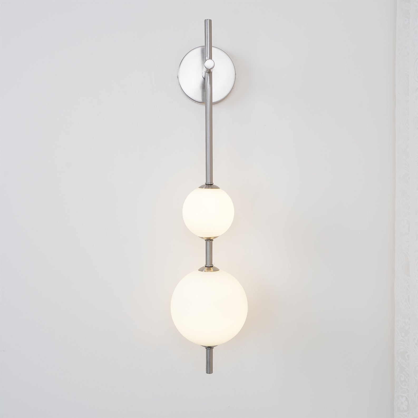 Modern Wall Light | Vertical Glass Globe